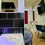 Baignoire Blaneo & Sauna 10 Minutes De La Gare *