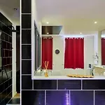 Мини-отель Baignoire Blaneo & Sauna 10 Minutes De La Gare