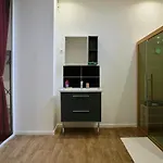 Мини-отель Baignoire Blaneo & Sauna 10 Minutes De La Gare