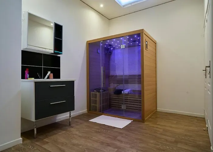 Baignoire Blaneo & Sauna 10 Minutes De La Gare Han/Misafirhane Tourcoing