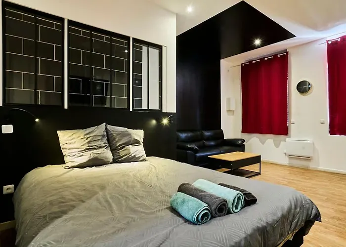 Baignoire Blaneo & Sauna 10 Minutes De La Gare * Tourcoing